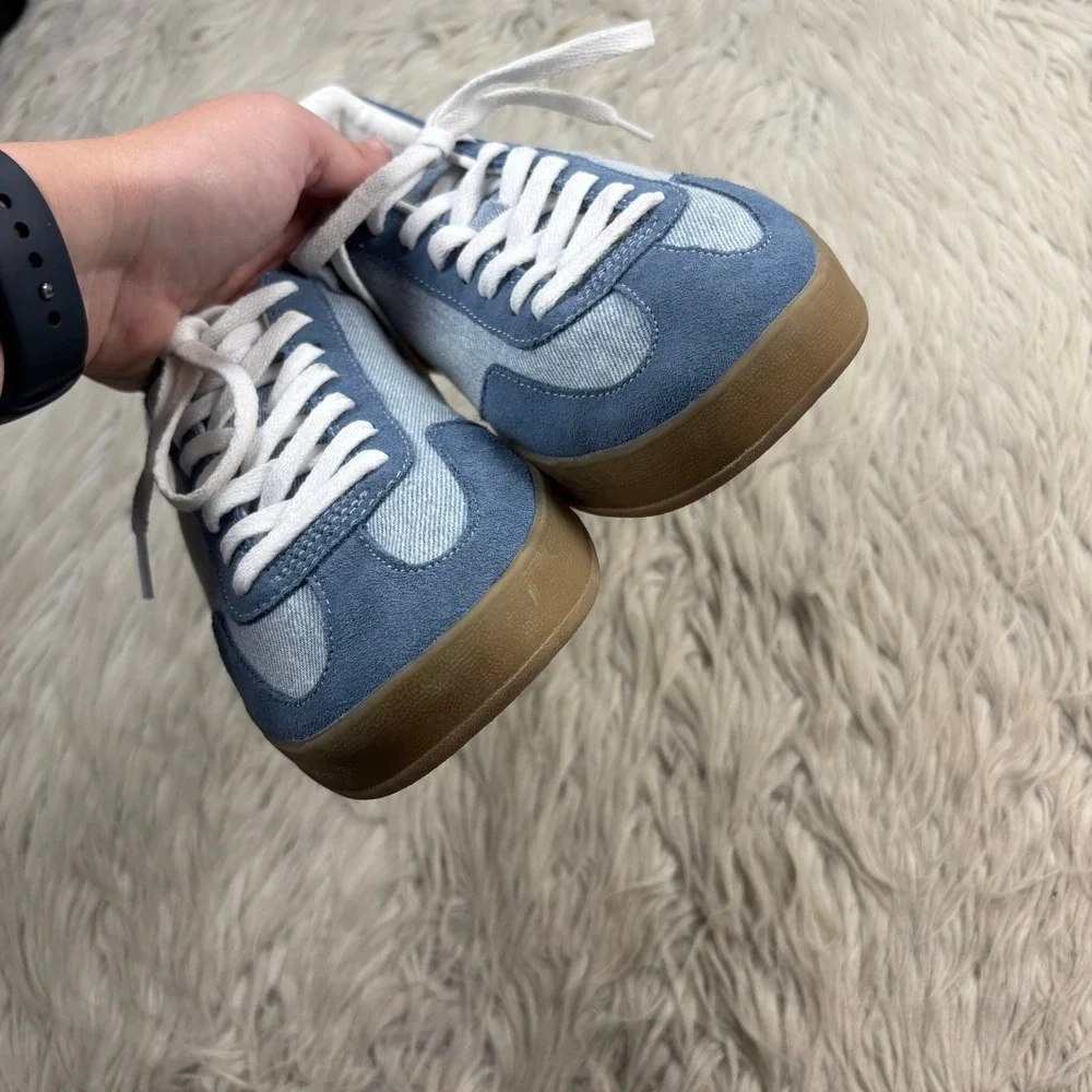 Play by Jefferey Campbell Women's 10 Blue Denim Classic Sneakers Preppy